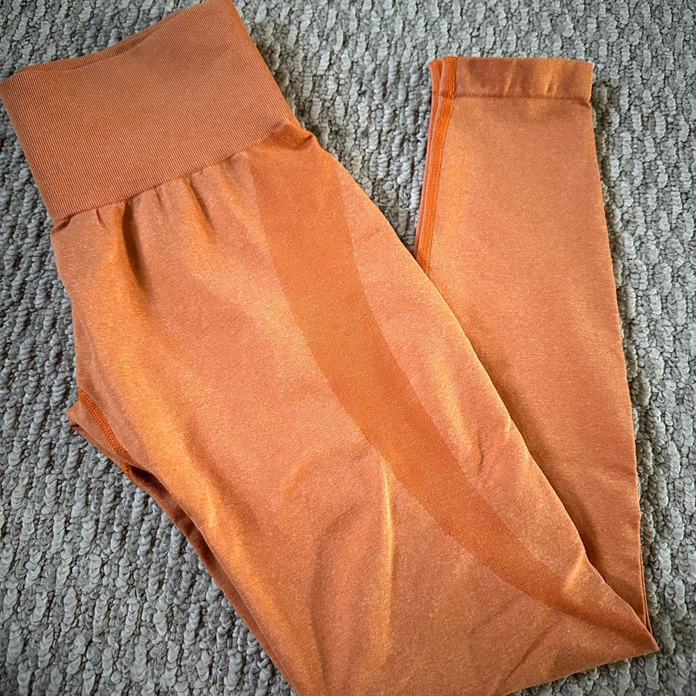 NVGTN Leggings